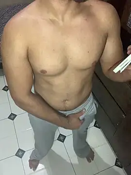 Brasileirinhoo online show from March 6, 2026, 3:47 am