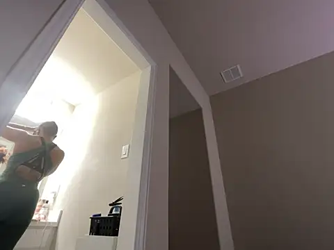 wynterheat online show from October 9, 2025, 8:29 pm