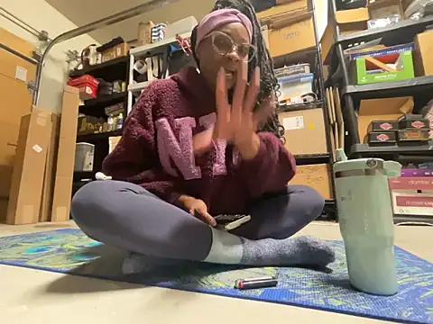 Snapshot of wynterheat chatting on February 3, 2026, 6:22 am wynterheat online show from February 3, 2026, 6:22 am