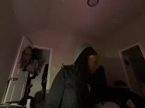 Snapshot of wynterheat chatting on February 8, 2026, 7:12 am wynterheat online show from February 8, 2026, 7:12 am