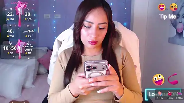 Snapshot of Paulina_627 chatting on February 15, 2026, 4:58 pm Paulina 627 online show from February 15, 2026, 4:58 pm