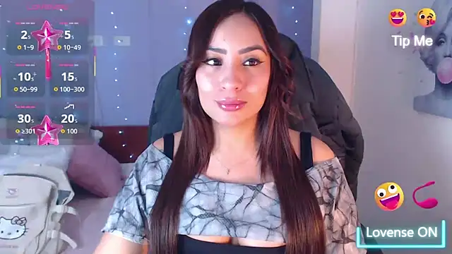 Snapshot of Paulina_627 chatting on February 20, 2026, 4:07 pm Paulina 627 online show from February 20, 2026, 4:07 pm