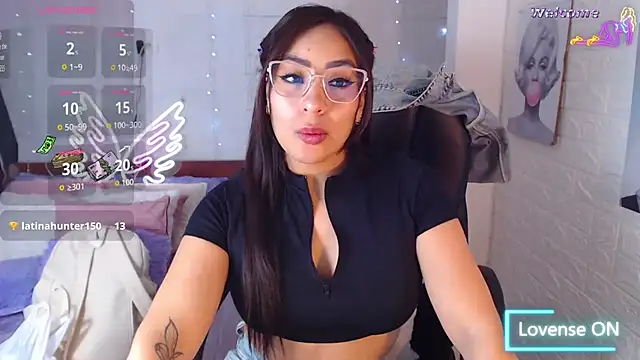 Paulina 627 online show from April 10, 2026, 4:44 pm