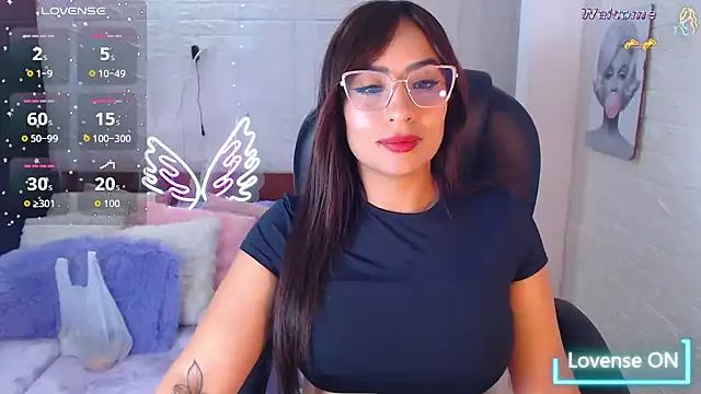 Snapshot of Paulina_627 chatting on June 4, 2026, 4:13 pm Paulina 627 online show from June 4, 2026, 4:13 pm