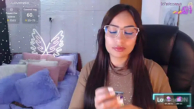 Snapshot of Paulina_627 chatting on June 5, 2026, 9:09 pm Paulina 627 online show from June 5, 2026, 9:09 pm