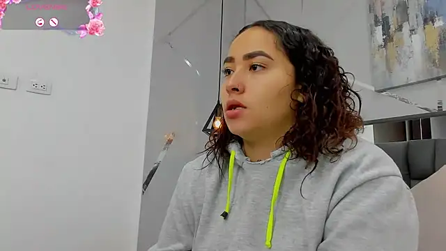 Snapshot of Ayla_martinez chatting on February 11, 2025, 2:03 am Ayla martinez online show from February 11, 2025, 2:03 am