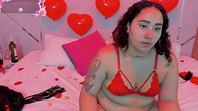Snapshot of Ayla_martinez chatting on February 15, 2025, 1:31 am Ayla martinez online show from February 15, 2025, 1:31 am