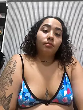 Snapshot of Ayla_martinez chatting on February 20, 2025, 8:28 am Ayla martinez online show from February 20, 2025, 8:28 am