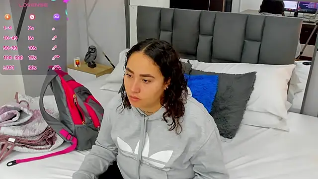 Snapshot of Ayla_martinez chatting on February 27, 2025, 1:59 am Ayla martinez online show from February 27, 2025, 1:59 am