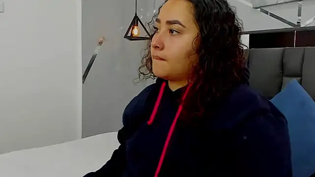 Snapshot of Ayla_martinez chatting on March 15, 2025, 2:14 am Ayla martinez online show from March 15, 2025, 2:14 am