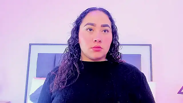 Snapshot of Ayla_martinez chatting on October 3, 2025, 1:46 am Ayla martinez online show from October 3, 2025, 1:46 am