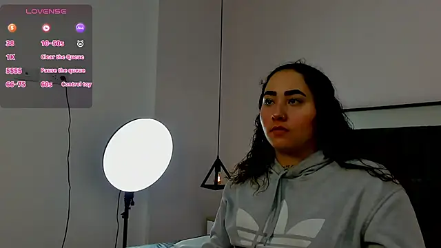 Snapshot of Ayla_martinez chatting on October 12, 2025, 1:37 am Ayla martinez online show from October 12, 2025, 1:37 am