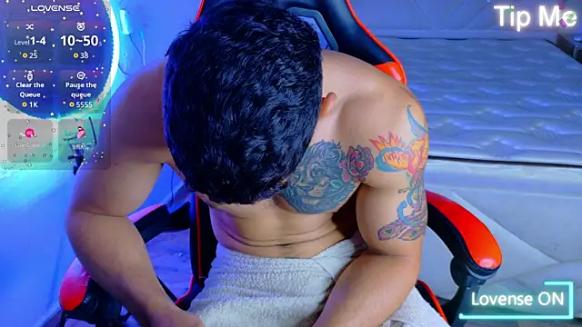 Rich boy01 online show from September 14, 2025, 3:55 pm