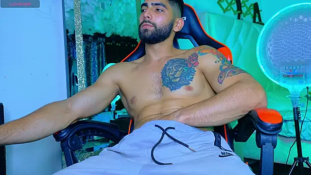 Rich boy01 online show from February 2, 2026, 1:04 am