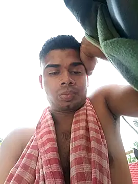 Snapshot of 900irani chatting on December 6, 2024, 7:21 am 900irani online show from December 6, 2024, 7:21 am