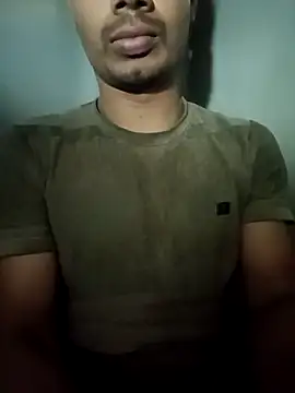 Snapshot of 900irani chatting on February 20, 2025, 6:28 am 900irani online show from February 20, 2025, 6:28 am