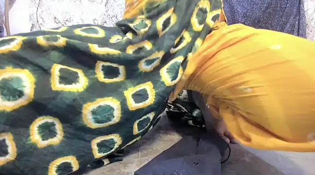 aarjulove online show from March 15, 2025, 5:26 pm