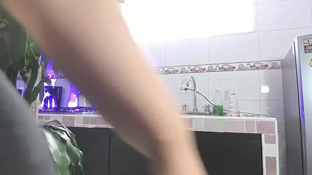 Emma-evans online show from March 3, 2025, 7:06 pm