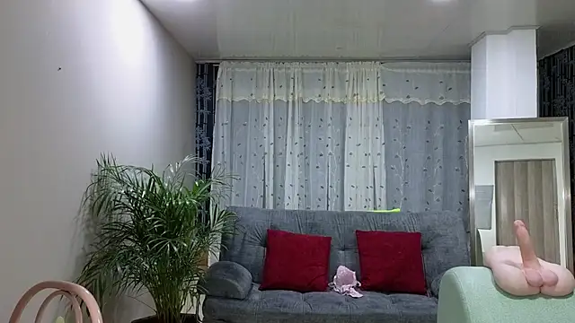 Snapshot of camil_milfdream chatting on February 16, 2025, 10:32 am camil milfdream online show from February 16, 2025, 10:32 am