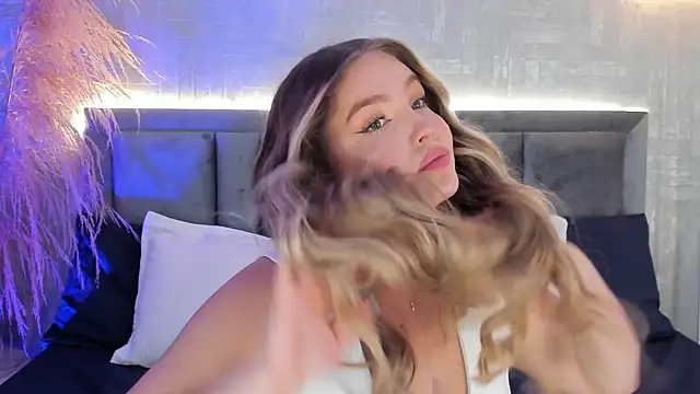 GaiaBaker online show from October 29, 2025, 1:35 pm