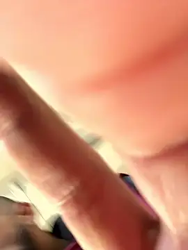 Snapshot of donnuozfutura chatting on February 14, 2025, 10:38 am donnuozfutura online show from February 14, 2025, 10:38 am