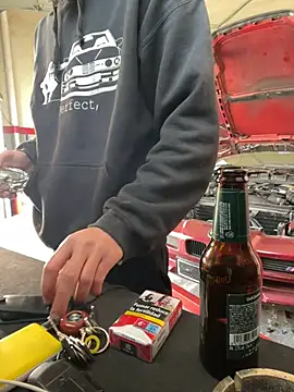 Snapshot of donnuozfutura chatting on February 28, 2025, 10:30 am donnuozfutura online show from February 28, 2025, 10:30 am