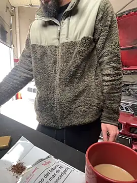 Snapshot of donnuozfutura chatting on March 11, 2025, 9:56 am donnuozfutura online show from March 11, 2025, 9:56 am