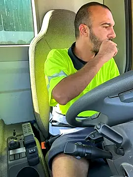 Snapshot of donnuozfutura chatting on September 19, 2025, 9:11 am donnuozfutura online show from September 19, 2025, 9:11 am