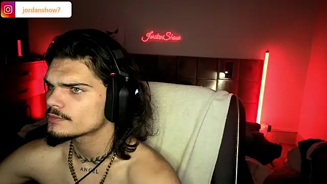 JordanShow online show from November 16, 2025, 10:04 pm