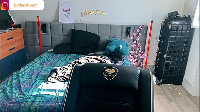 JordanShow online show from April 19, 2026, 9:08 am