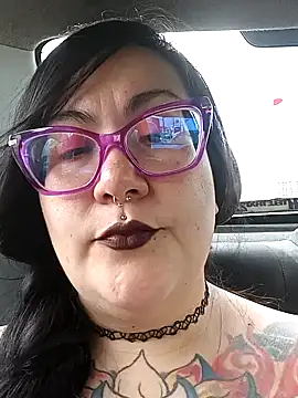 l1la Rav3n online show from December 10, 2024, 4:27 pm