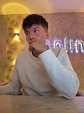 Logan smith1 online show from November 21, 2025, 8:02 am