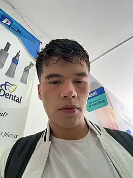 Logan smith1 online show from May 5, 2026, 3:42 pm