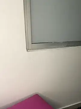 Snapshot of meganxxx7 chatting on October 23, 2025, 12:43 am meganxxx7 online show from October 23, 2025, 12:43 am