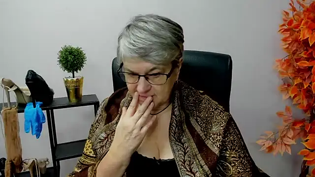 IrisDream online show from January 28, 2025, 7:22 am