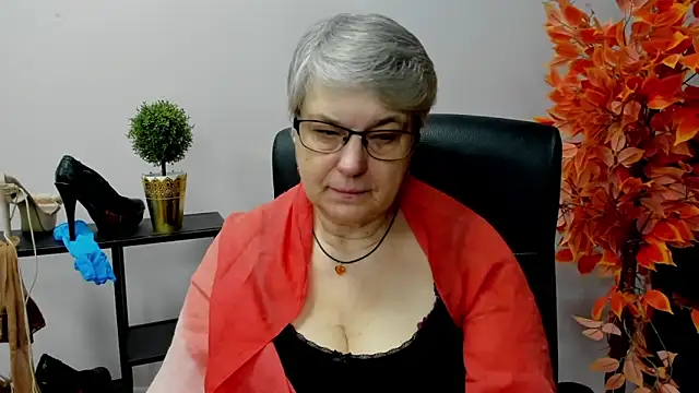 IrisDream online show from February 3, 2025, 7:18 am