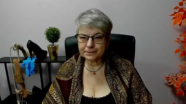 IrisDream online show from February 26, 2025, 7:20 am