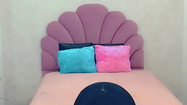 briana sex32 online show from February 7, 2025, 11:12 am