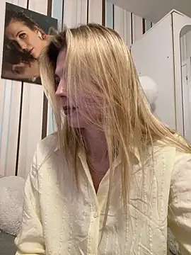 Liya my online show from February 18, 2026, 3:52 pm