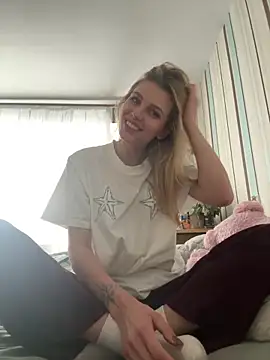 Snapshot of Liya_my chatting on May 13, 2026, 1:41 pm Liya my online show from May 13, 2026, 1:41 pm