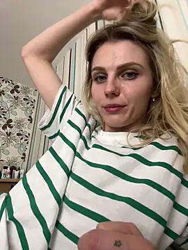 Snapshot of Liya_my chatting on June 8, 2026, 8:20 pm Liya my online show from June 8, 2026, 8:20 pm