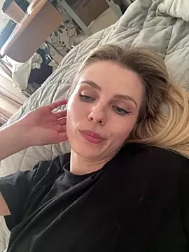 Snapshot of Liya_my chatting on June 16, 2026, 12:41 pm Liya my online show from June 16, 2026, 12:41 pm