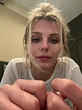 Snapshot of Liya_my chatting on June 23, 2026, 1:20 pm Liya my online show from June 23, 2026, 1:20 pm
