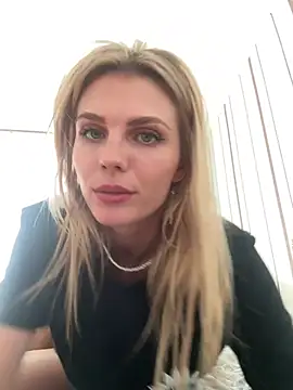 Snapshot of Liya_my chatting on July 16, 2026, 12:44 pm Liya my online show from July 16, 2026, 12:44 pm