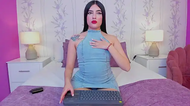 MadissonBacker online show from February 19, 2025, 2:34 pm