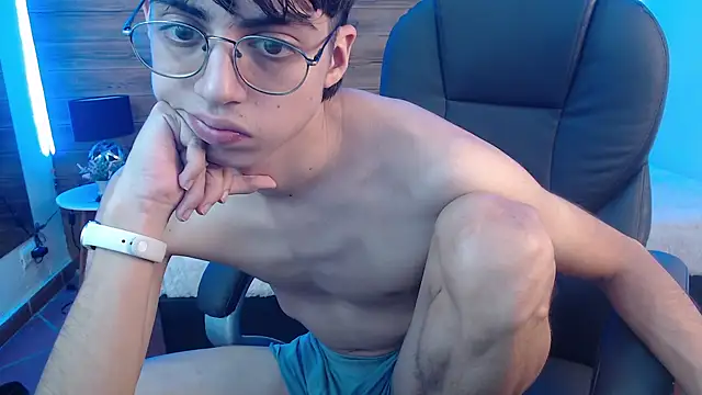 jhoellx online show from December 12, 2024, 3:48 pm