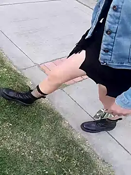 Snapshot of sophie_banger chatting on October 25, 2025, 7:30 pm sophie banger online show from October 25, 2025, 7:30 pm