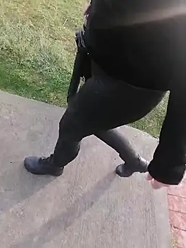 Snapshot of sophie_banger chatting on November 24, 2025, 9:47 pm sophie banger online show from November 24, 2025, 9:47 pm