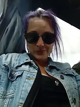 Snapshot of sophie_banger chatting on November 26, 2025, 7:26 pm sophie banger online show from November 26, 2025, 7:26 pm