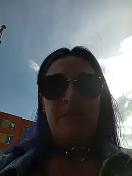 Snapshot of sophie_banger chatting on December 3, 2025, 7:34 pm sophie banger online show from December 3, 2025, 7:34 pm